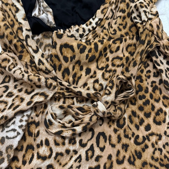 Zara TRF Leopard Print Long Sleeve Wrap Romper, 100% Viscose, Size X-Small - Picture 6 of 8